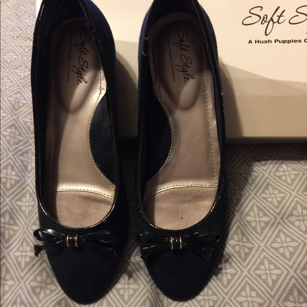 Kenneth Cole Reaction- Stone design- Sz 6.5 Flats